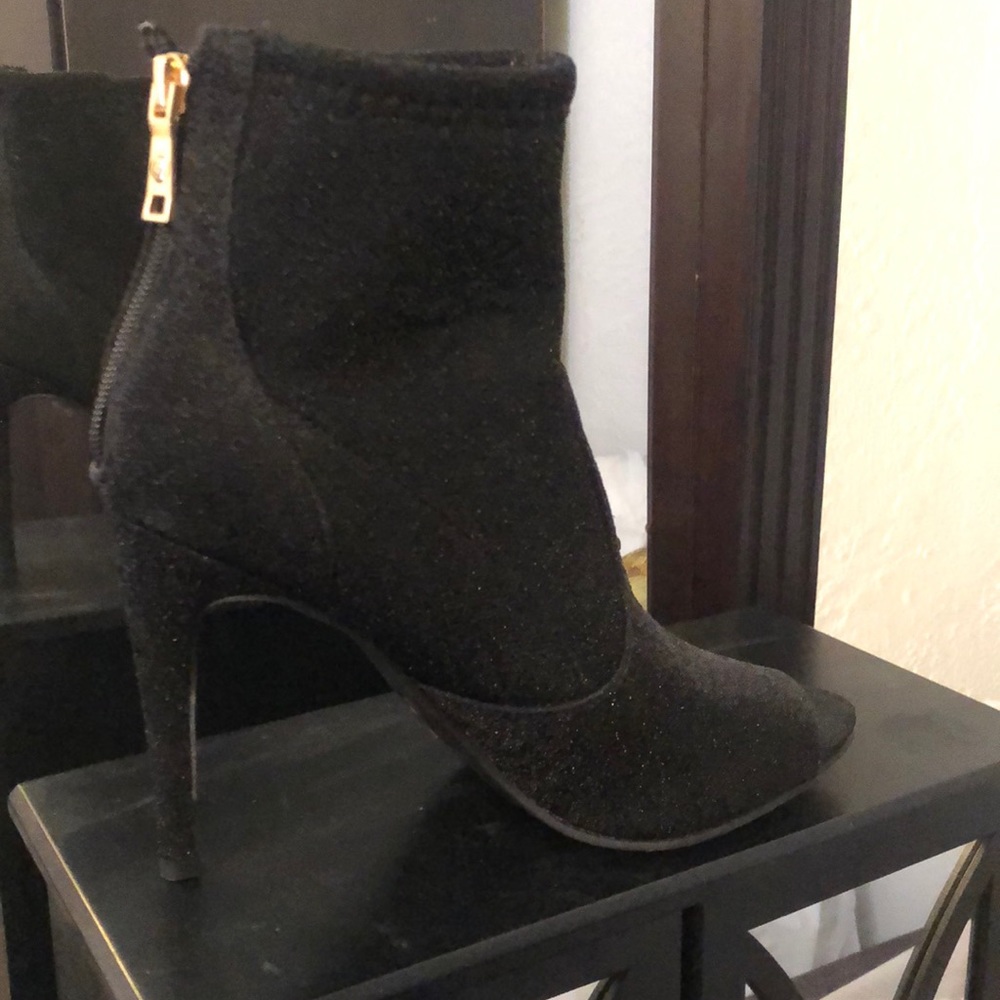 Guess Open-Toed Booties - Picture 3 of 5